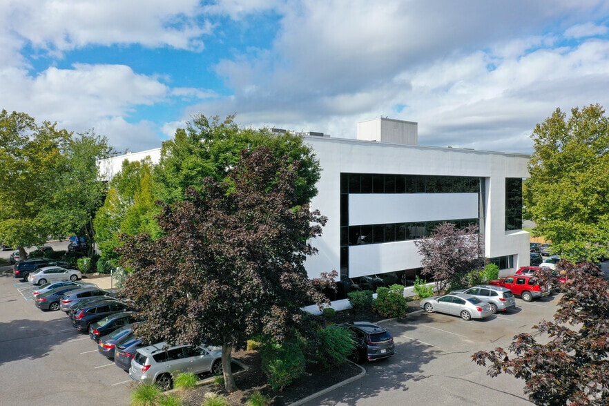 732 Smithtown Byp, Smithtown, NY for lease - Building Photo - Image 2 of 5