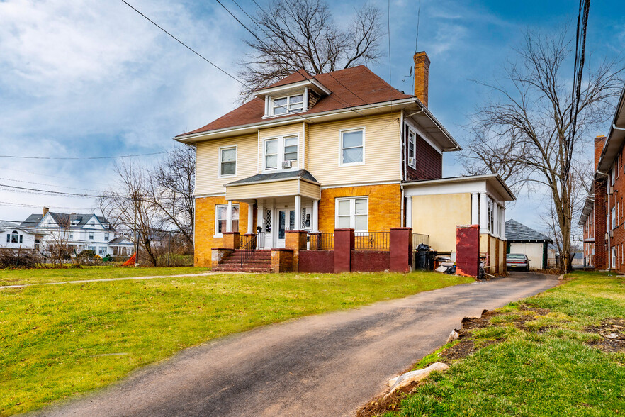 189 Stiles St, Elizabeth, NJ à vendre - Photo principale - Image 1 de 1