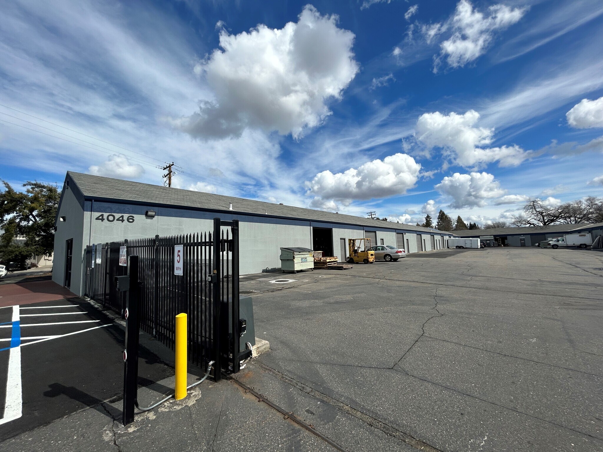 4044-4046 Wayside Ln, Carmichael, CA for lease Building Photo- Image 1 of 7