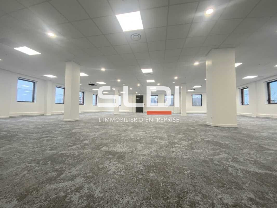 Office in Montluel for sale Interior Photo- Image 1 of 13