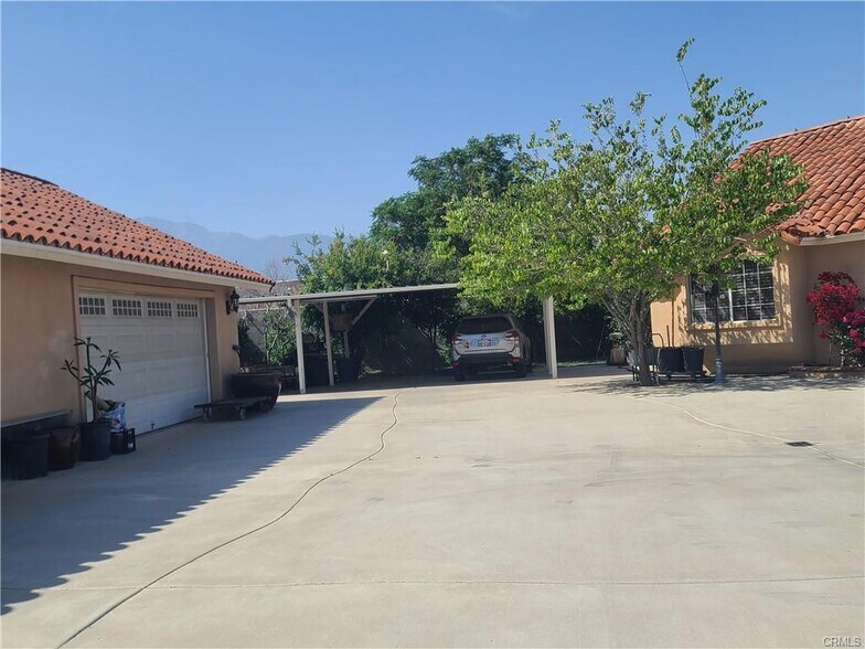 8410 Mulberry Ave, Fontana, CA à louer - Photo du bâtiment - Image 2 de 8