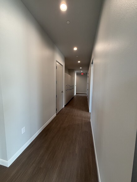 201 Wyngate Blvd, Plano, TX for lease - Interior Photo - Image 3 of 8