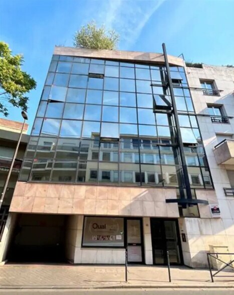 Office in Boulogne-Billancourt for sale - Building Photo - Image 1 of 3