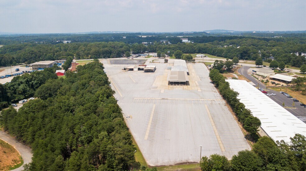 710 Mauldin Rd, Greenville, SC à louer - Photo du bâtiment - Image 2 de 5