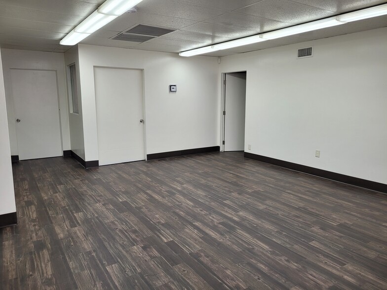 960 Brooks St, Ontario, CA for lease - Interior Photo - Image 3 of 10