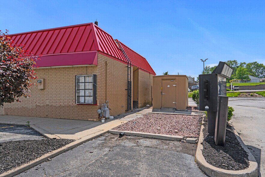 16800 E Gudgell Rd, Independence, MO for sale - Building Photo - Image 2 of 27