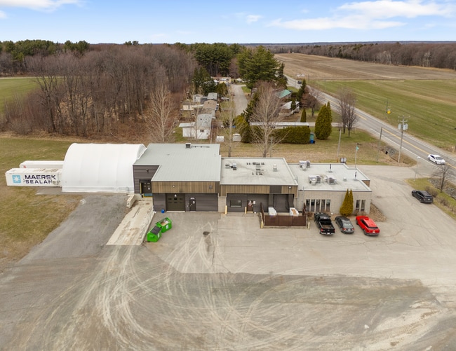 More details for 525 Rte Du Port, Nicolet, QC - Industrial for Sale