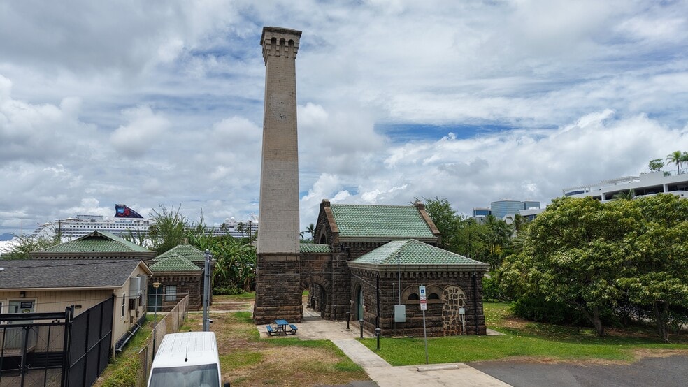 653 Ala Moana Blvd, Honolulu, HI for lease - Building Photo - Image 3 of 14