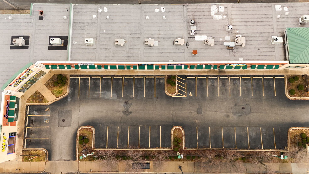 8235-8259 S Kedzie Ave, Chicago, IL for lease - Aerial - Image 3 of 27