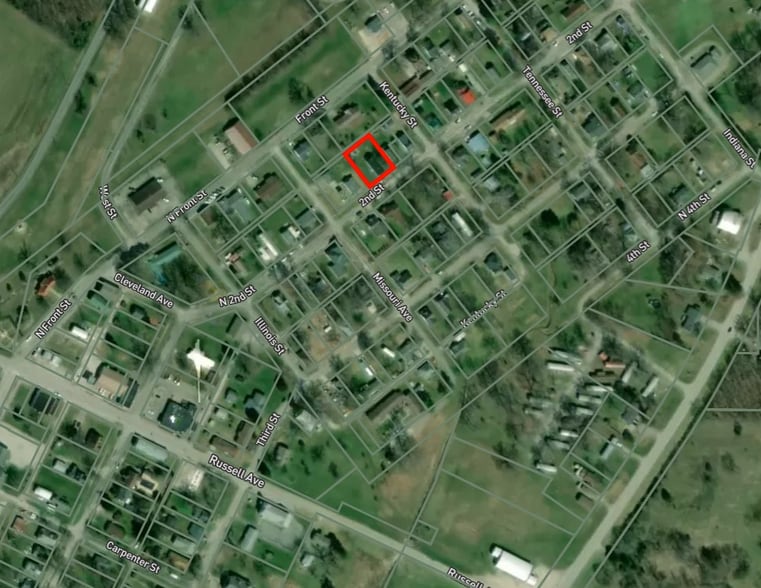 635 2nd St, Tamms, IL à vendre - Photo du bâtiment - Image 3 de 3