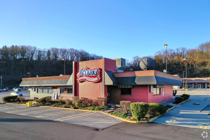 9805 McKnight Rd, Pittsburgh, PA à louer - Photo principale - Image 3 de 5