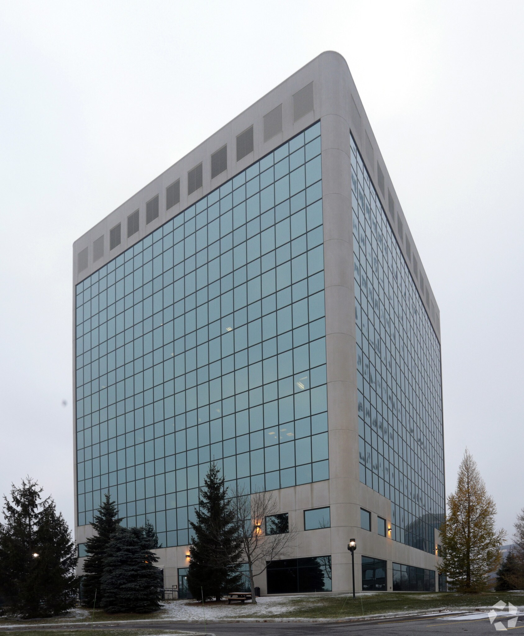 515 Legget Dr, Ottawa, ON à louer Photo principale- Image 1 de 5