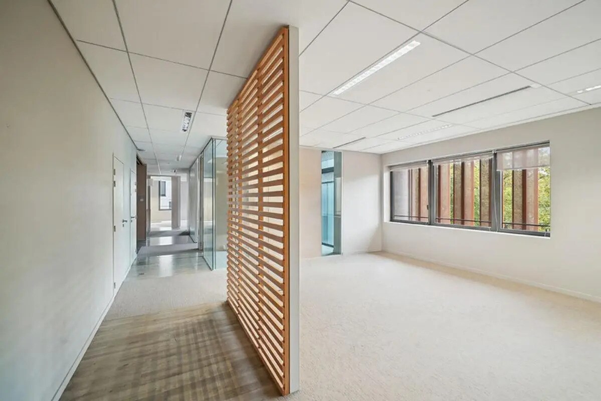 Office in Lyon for lease Interior Photo- Image 1 of 17