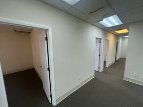 2500 E Hallandale Beach Blvd, Hallandale Beach, FL for lease Interior Photo- Image 1 of 8