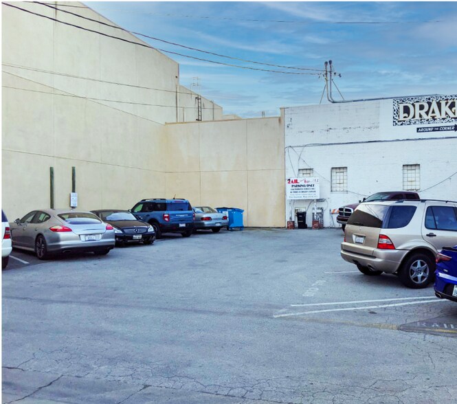 612 El Camino Real, San Carlos, CA à vendre - Photo du bâtiment - Image 3 de 8