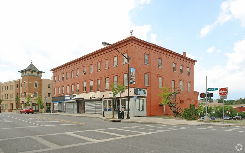 453 Main St, Poughkeepsie, NY à vendre - Photo du bâtiment - Image 1 de 5