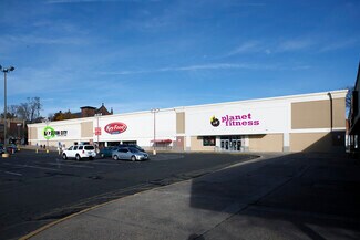 Plus de détails pour 90-200 E Main St, New Britain, CT - Commerce de détail à louer