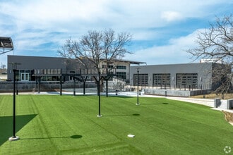 460 Shops Blvd, Willow Park, TX for lease Interior Photo- Image 2 of 12