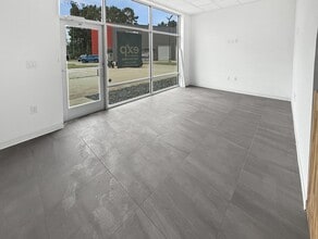 32503 Tamina Rd, Magnolia, TX for lease Interior Photo- Image 2 of 16