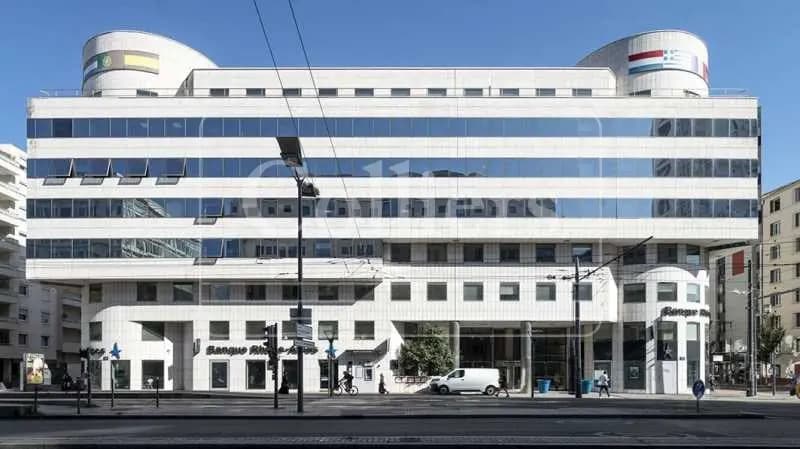 Flex in Lyon for lease - Building Photo - Image 1 of 2