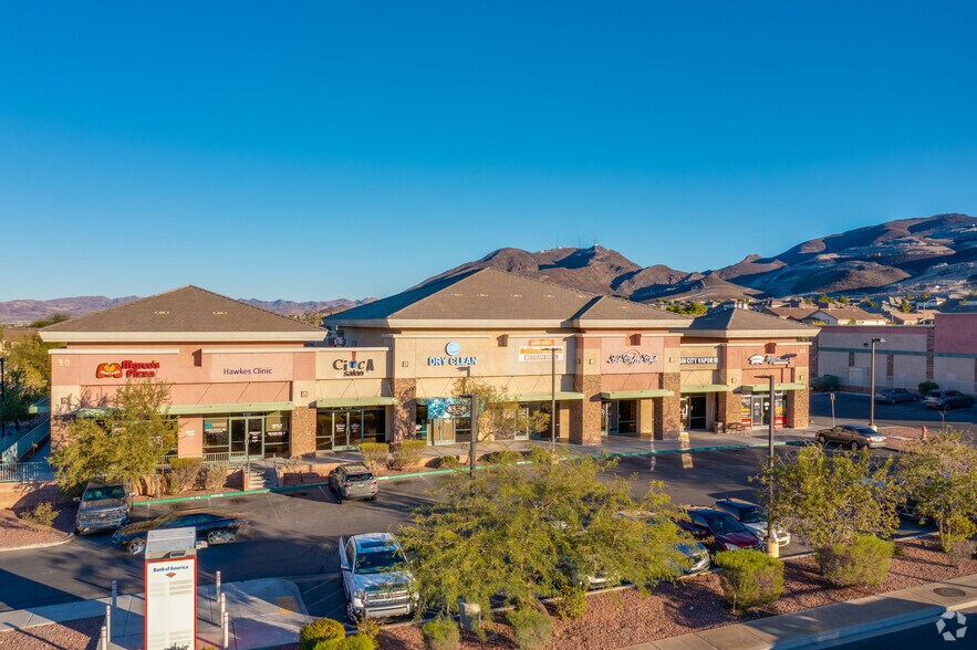 90 S Stephanie St, Henderson, NV à louer - Photo du bâtiment - Image 3 de 5