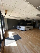 401-407 Freeport Rd, Blawnox, PA for lease Interior Photo- Image 1 of 20