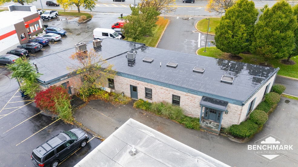 37 Allens Creek Rd, Brighton, NY for lease - Building Photo - Image 3 of 28