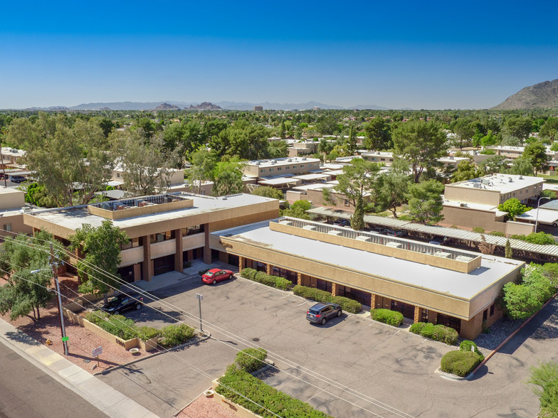 5900 N Granite Reef Rd, Scottsdale, AZ à louer - Photo du bâtiment - Image 1 de 8