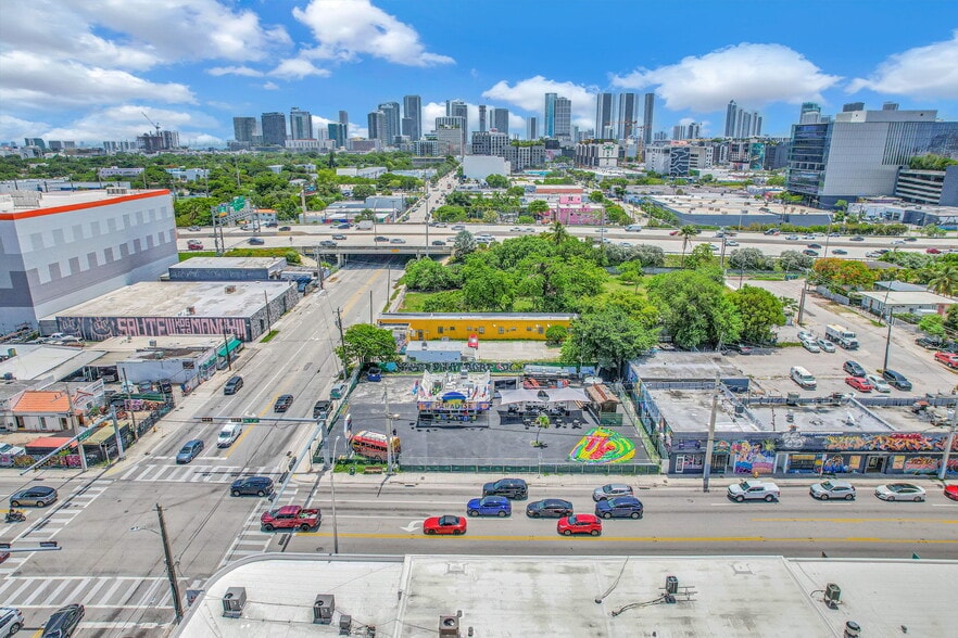 2899 NW 7th Ave, Miami, FL à vendre - Photo du bâtiment - Image 3 de 6