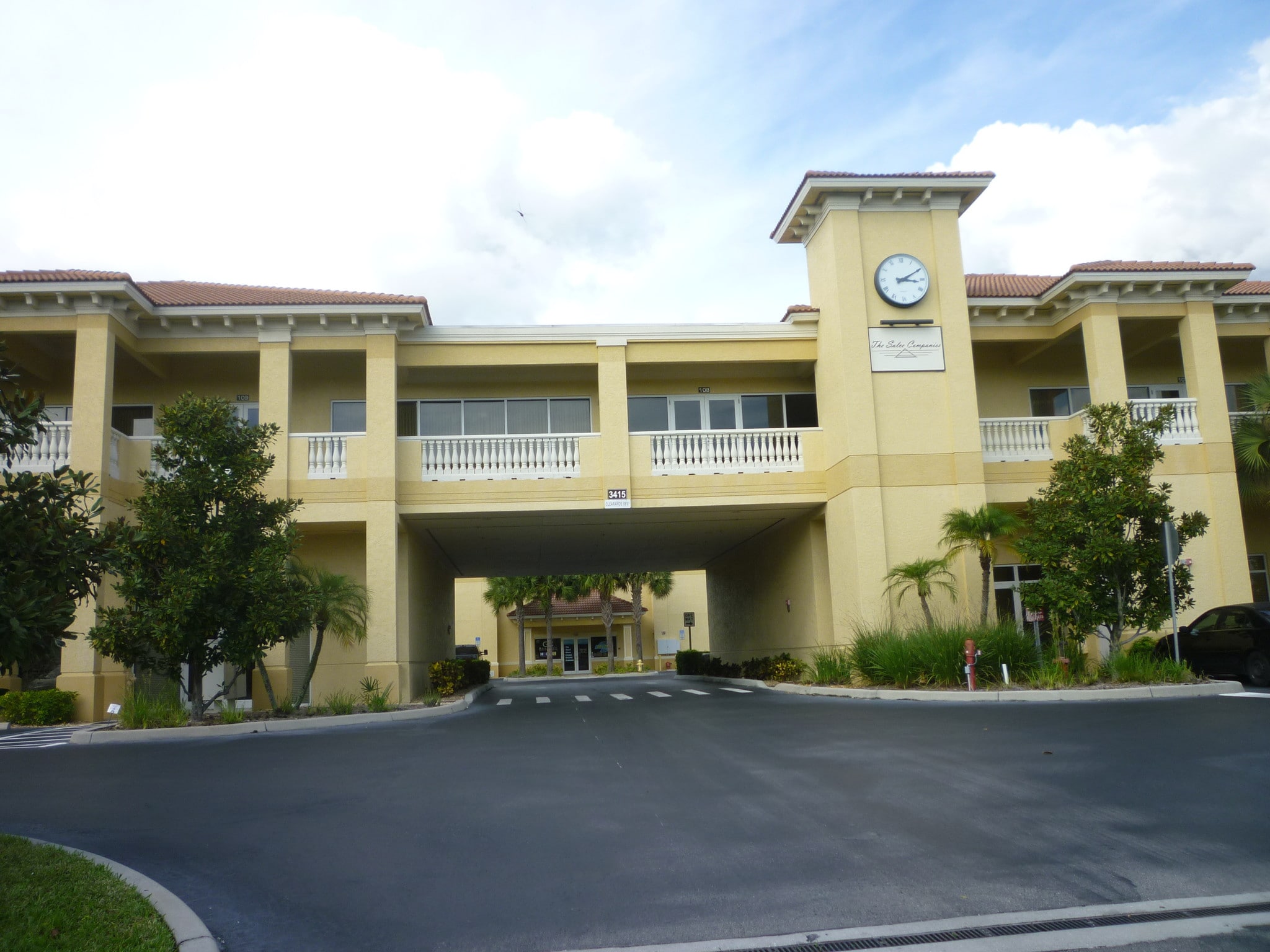 3425 Radio Rd, Naples, FL à louer Photo principale- Image 1 de 12