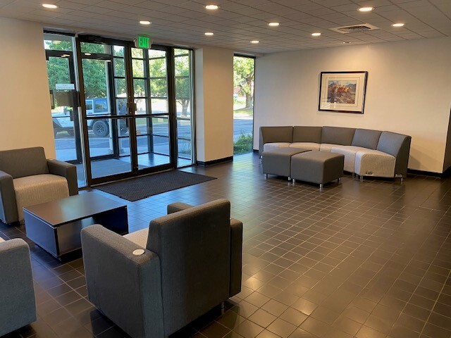 5500 E Yale Ave, Denver, CO for lease - Lobby - Image 2 of 13