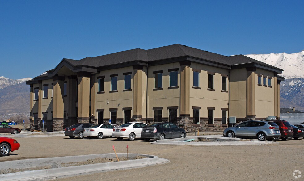 2435 W 450 S, Pleasant Grove, UT for lease - Building Photo - Image 1 of 9