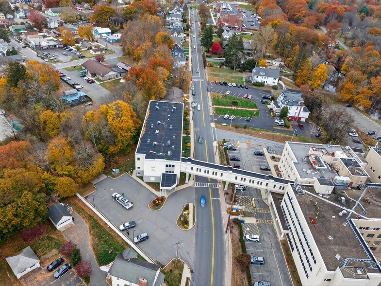 161 E Main St, Port Jervis, NY à louer - Photo du bâtiment - Image 2 de 10