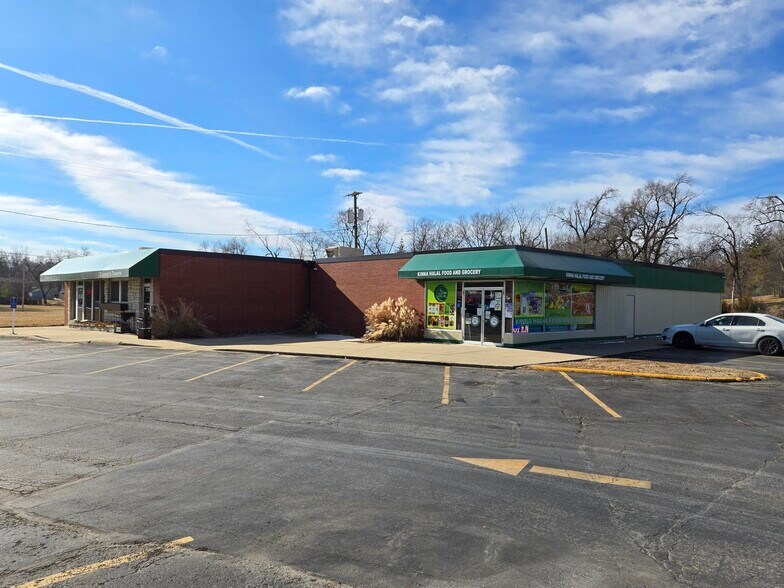 3702-3708 Beaver Ave, Des Moines, IA à vendre - Photo du bâtiment - Image 2 de 9