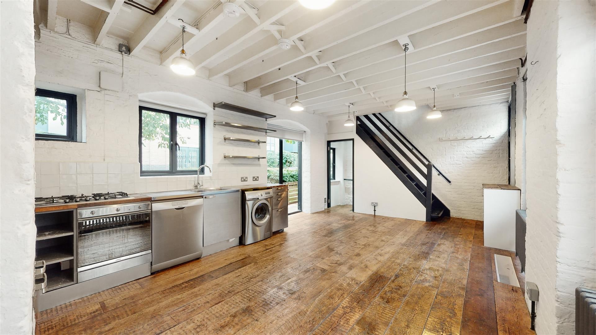 Padbury Ct, London for lease Interior Photo- Image 1 of 3