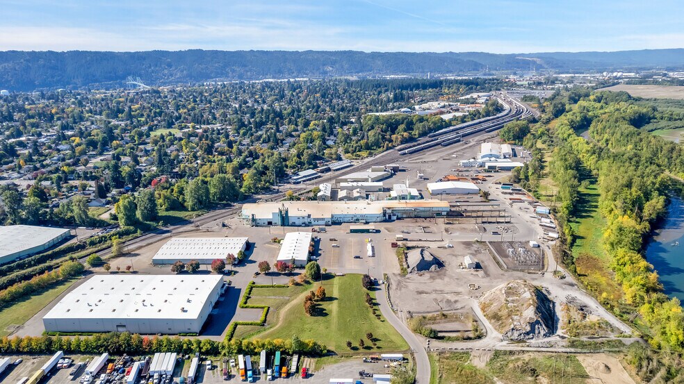 14025 N Bloss St, Portland, OR for lease - Aerial - Image 1 of 5