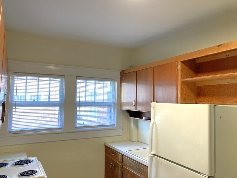 1401 Leighton Ave, Anniston, AL à vendre - Photo intérieure - Image 2 de 9