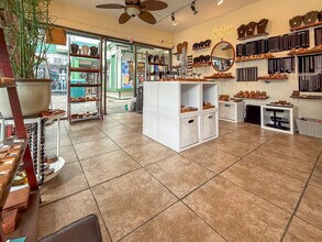 75-5669 Alii Dr, Kailua Kona, HI for lease Interior Photo- Image 2 of 4