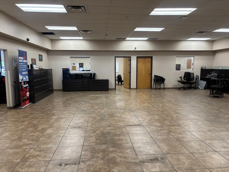 11105-11119 Landmark 35 Dr, San Antonio, TX for lease - Building Photo - Image 3 of 20