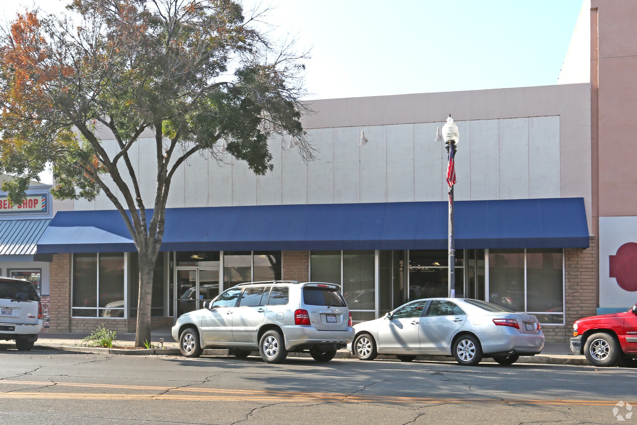 119 N Main St, Porterville, CA for lease Primary Photo- Image 1 of 12