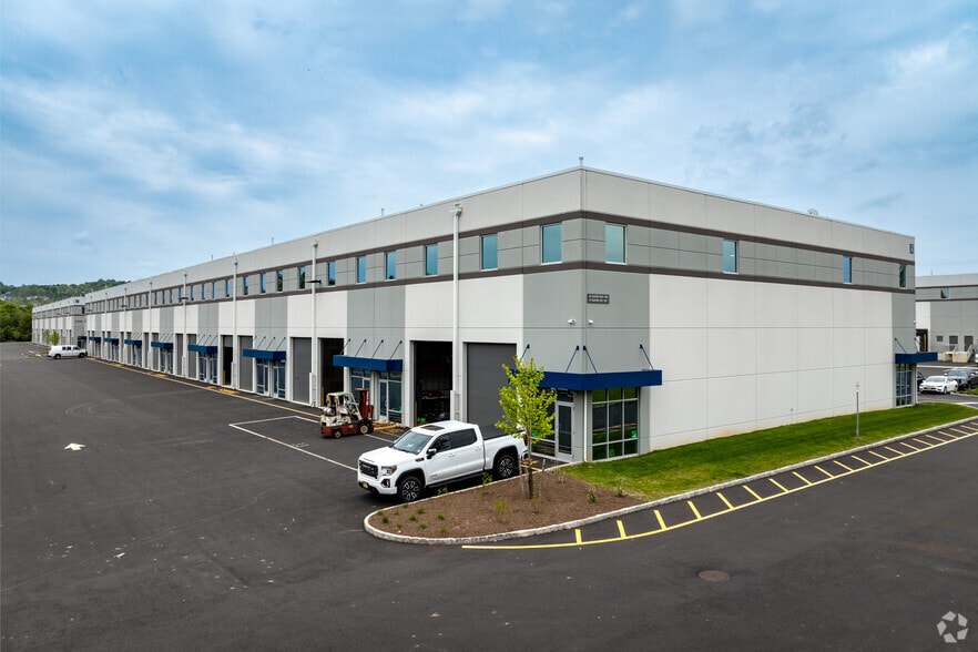 115 River Rd, Flemington, NJ for lease - Primary Photo - Image 1 of 5