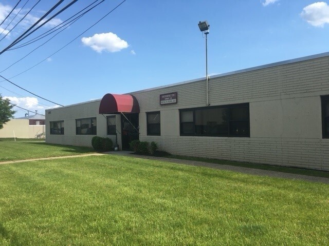 27 E Kearney St, Bridgewater, NJ for lease - Building Photo - Image 1 of 1