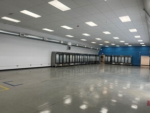 165 Woodfield Rd, West Hempstead, NY for lease Building Photo- Image 2 of 3