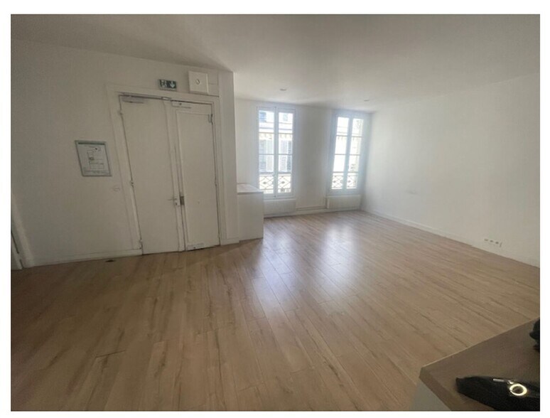 21 Rue D'Antin, Paris à louer - Photo du bâtiment - Image 2 de 15