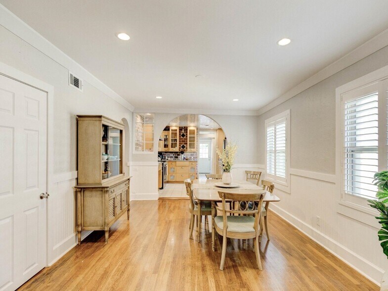 3256 Rogers Ave, Fort Worth, TX for sale - Interior Photo - Image 3 of 9