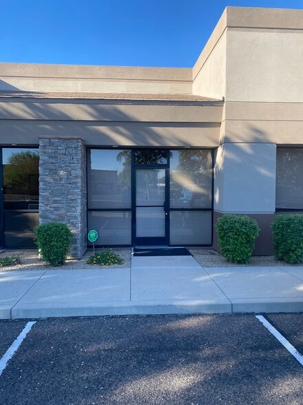 7170 W Camino San Xavier, Glendale, AZ for lease - Building Photo - Image 2 of 4