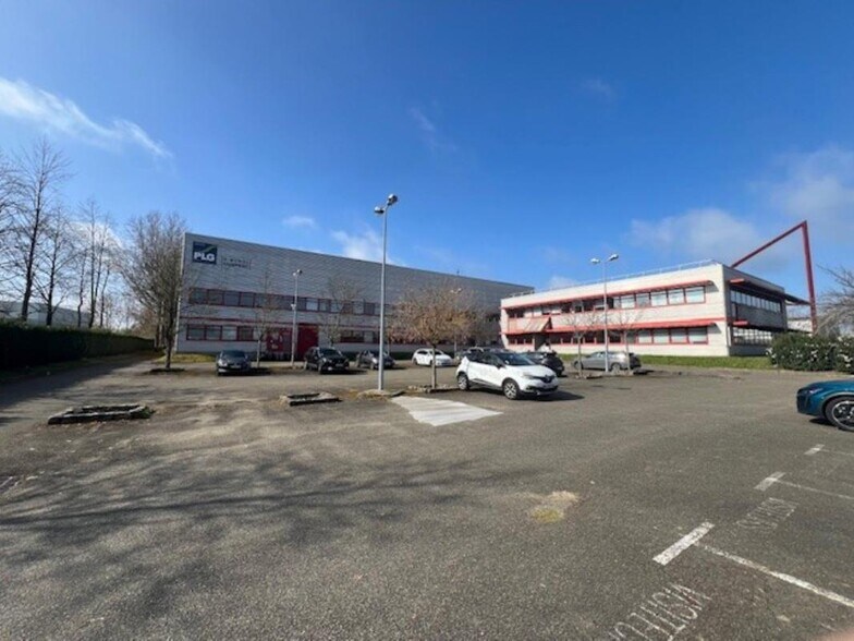 5 Avenue Johannes Gutenberg, Maurepas for lease - Building Photo - Image 3 of 11