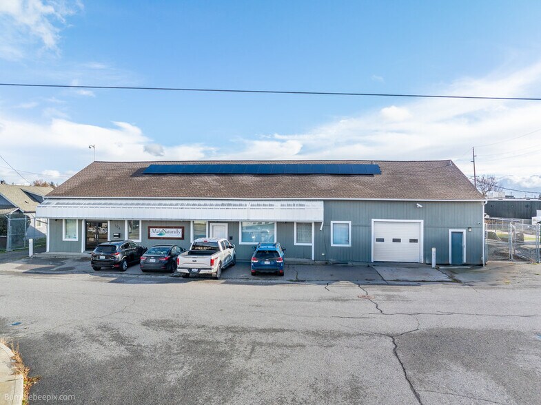 104-106 N Hutchinson Rd, Spokane Valley, WA à vendre - Photo du bâtiment - Image 2 de 31