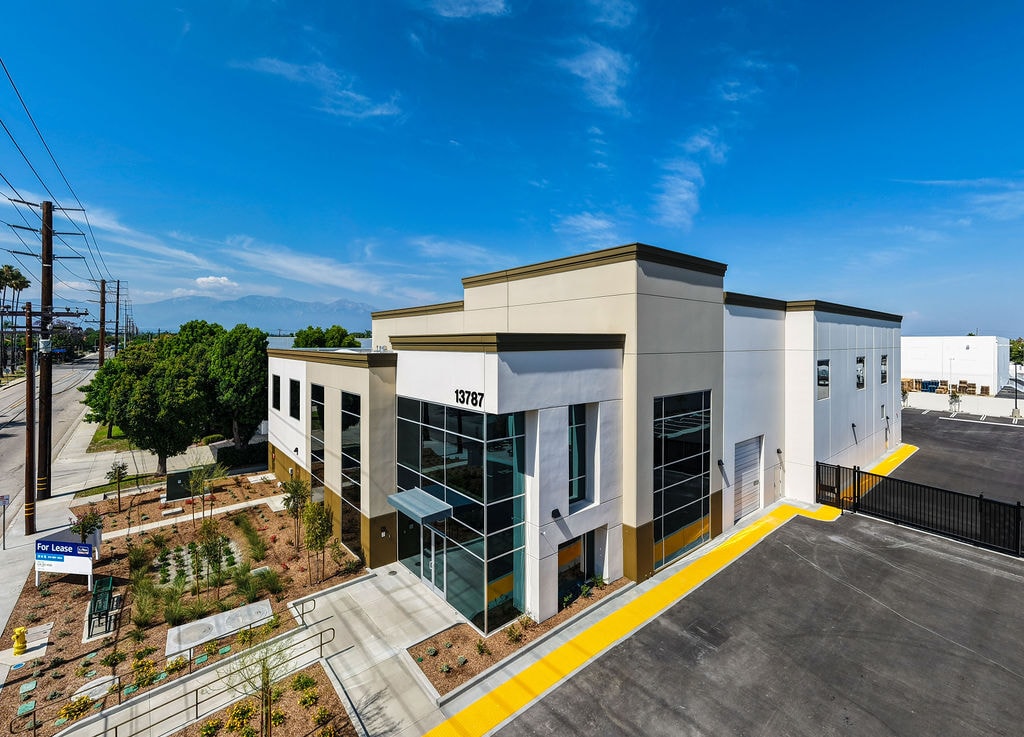 13787 Oaks Ave, Chino, CA for lease Building Photo- Image 1 of 8