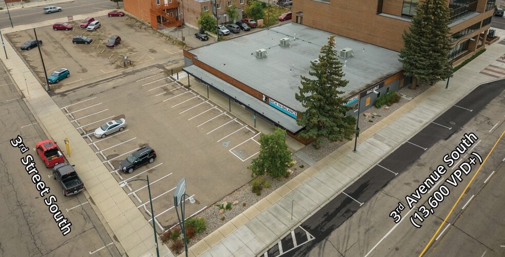 303 3 Av S, Lethbridge, AB à vendre - Photo du bâtiment - Image 2 de 3